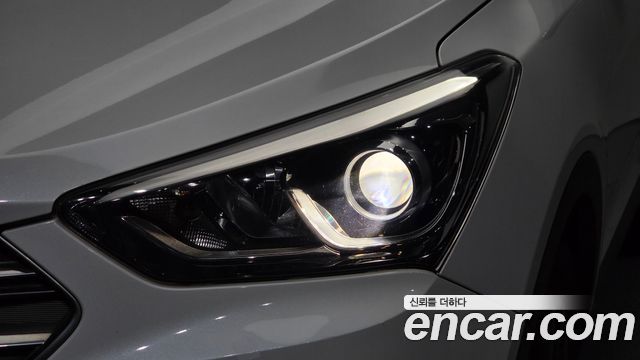 Hyundai Santafe 2016 — photo 8