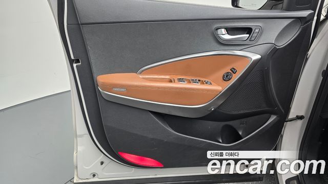 Hyundai Santafe 2016 — photo 14