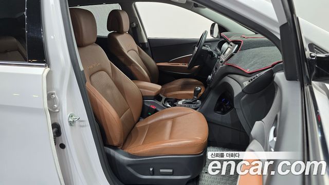 Hyundai Santafe 2016 — photo 16