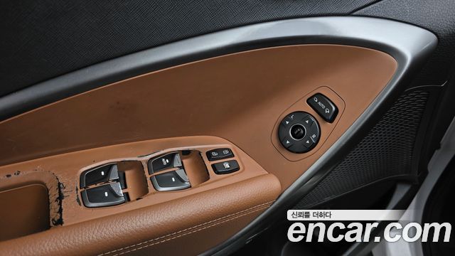 Hyundai Santafe 2016 — photo 30