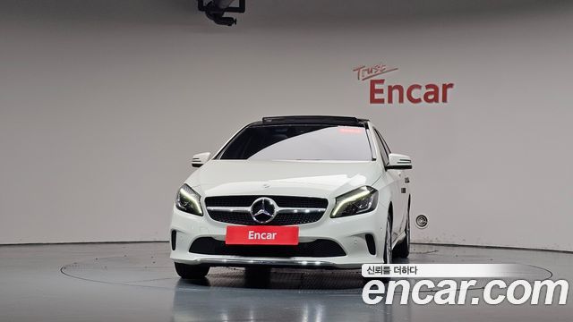 Mercedes-Benz A-Class 2017 — photo 3