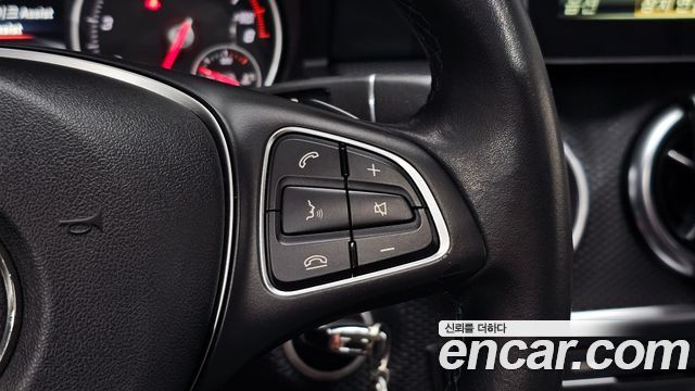 Mercedes-Benz A-Class 2017 — photo 21