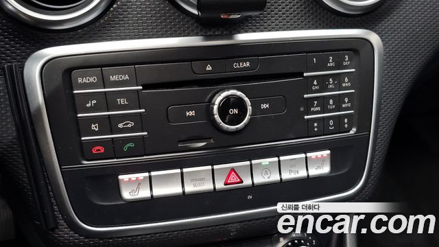 Mercedes-Benz A-Class 2017 — photo 28