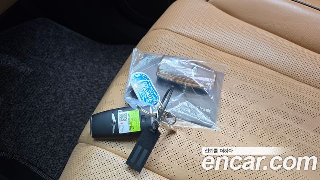 Genesis GV80 2023 — photo 23