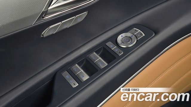 Genesis GV80 2023 — photo 29