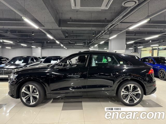 Audi Q8 2026 — photo 2