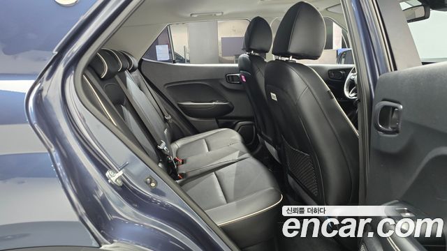 Hyundai Venue 2021 — photo 11