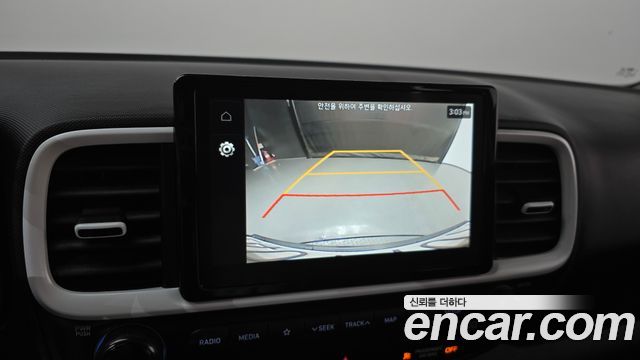 Hyundai Venue 2021 — photo 14