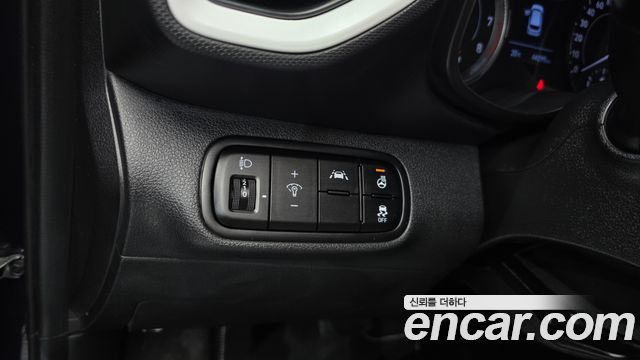 Hyundai Venue 2021 — photo 16