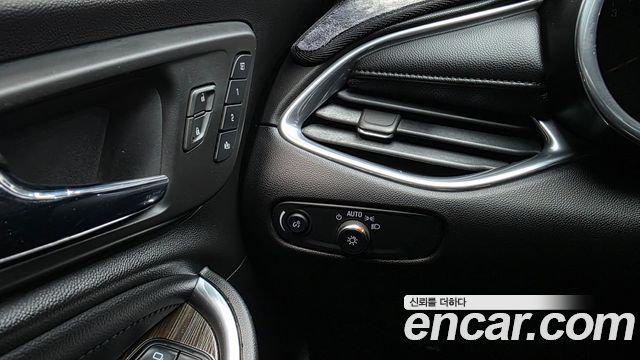 Chevrolet Korea Malibu 2018 — photo 19
