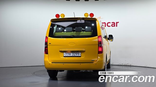 Hyundai Starex 2016 — photo 4