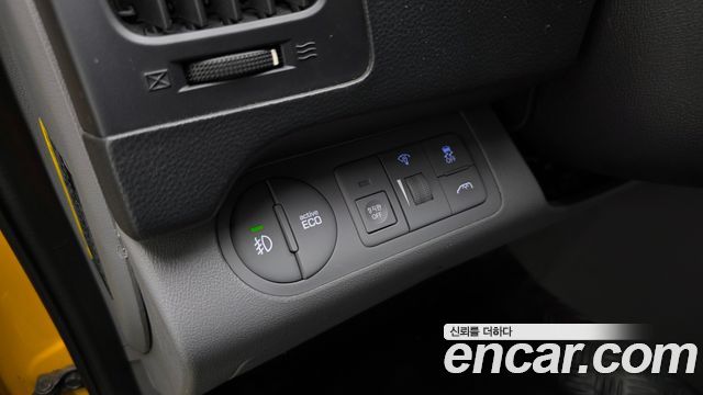 Hyundai Starex 2016 — photo 21