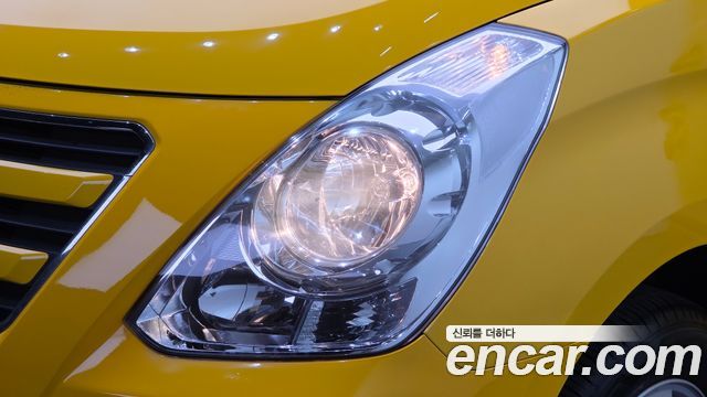 Hyundai Starex 2016 — photo 8