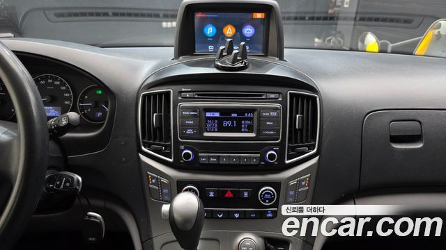 Hyundai Starex 2016 — photo 29