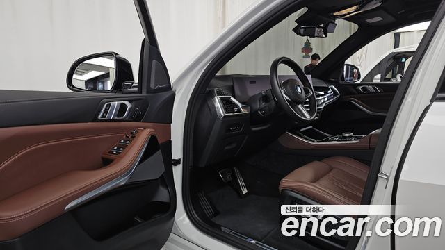 BMW X5 2025 — photo 13
