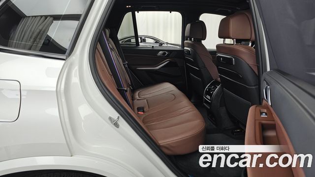 BMW X5 2025 — photo 18