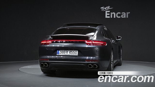 Porsche Panamera 2020 — photo 4