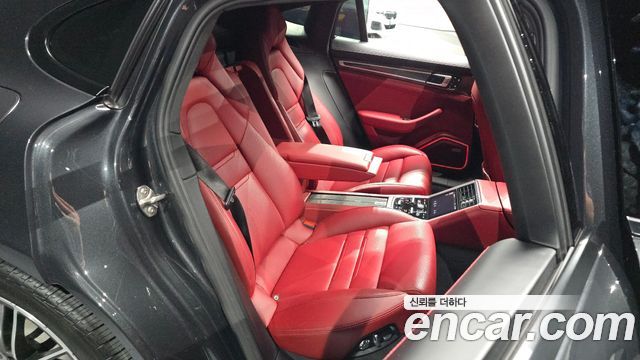 Porsche Panamera 2020 — photo 17