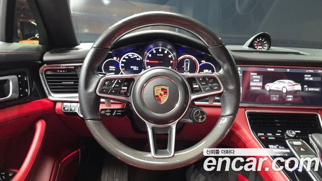 Porsche Panamera 2020 — photo 19