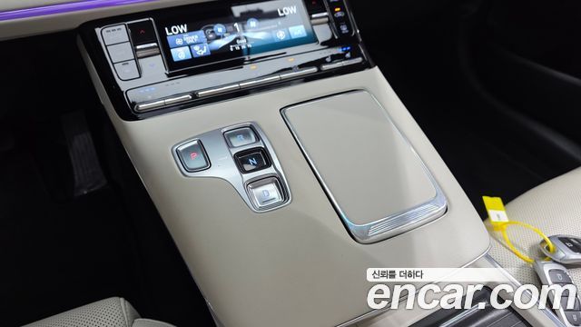 Hyundai Grandeur 2022 — photo 12