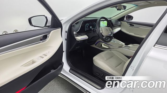 Hyundai Grandeur 2022 — photo 13