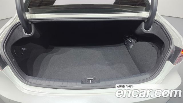 Hyundai Grandeur 2022 — photo 24
