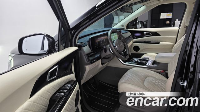 Kia Canival 2023 — photo 13