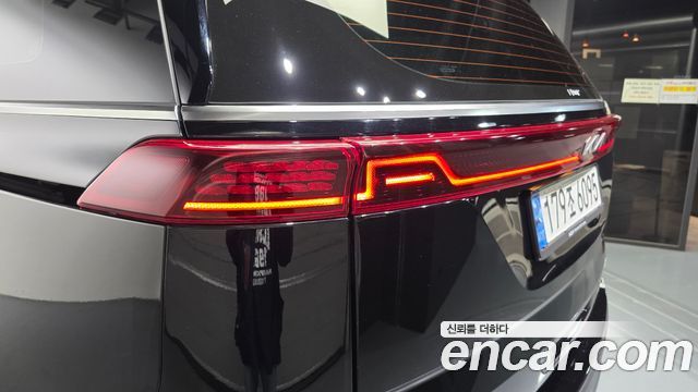 Kia Canival 2023 — photo 9