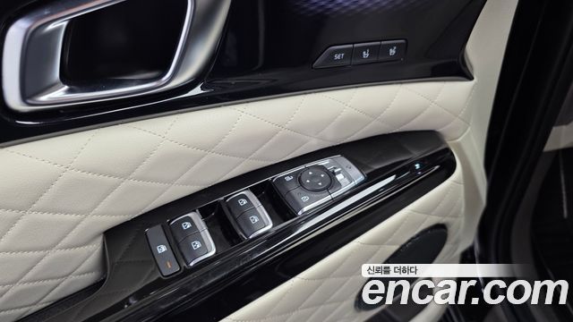 Kia Canival 2023 — photo 33