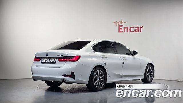 BMW 3-Series 2019 — photo 2