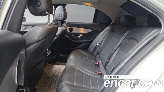Mercedes-Benz C-Class 2015 — photo 12
