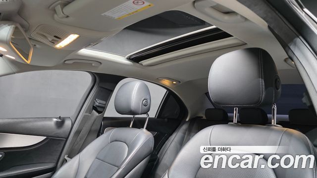 Mercedes-Benz C-Class 2015 — photo 18