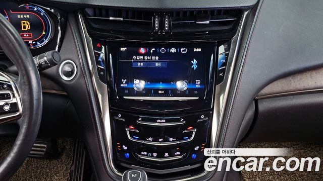 Cadillac CTS 2017 — photo 20