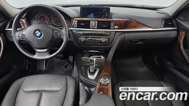 BMW 3-Series 2012 — photo 7
