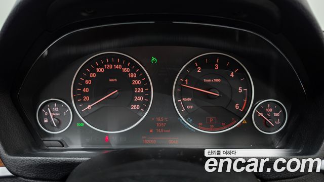 BMW 3-Series 2012 — photo 8