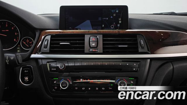 BMW 3-Series 2012 — photo 14