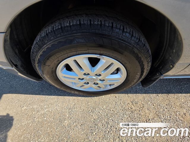 Hyundai Starex 2017 — photo 8