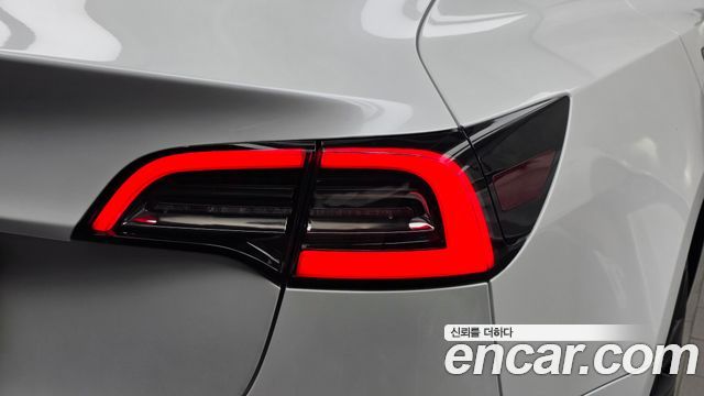 Tesla Model 3 2022 — photo 9