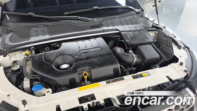Land Rover Range Rover Evoque 2016 — photo 6