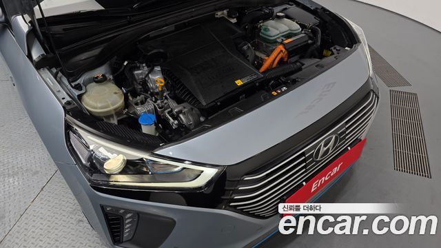 Hyundai Ioniq 2017 — photo 6