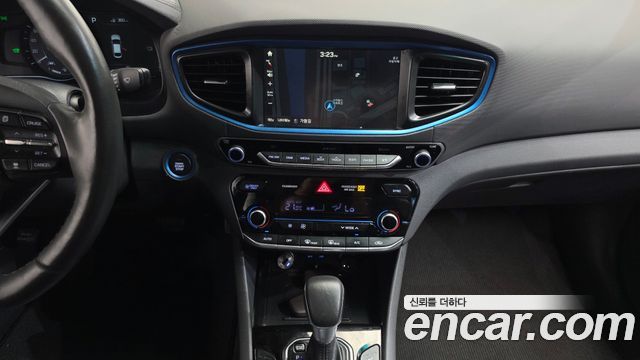 Hyundai Ioniq 2017 — photo 15