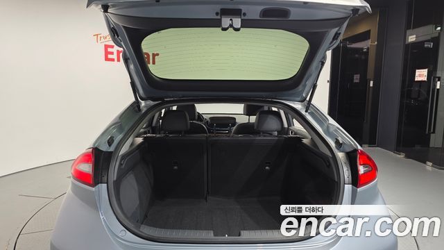 Hyundai Ioniq 2017 — photo 20