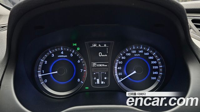 Hyundai Grandeur 2016 — photo 8