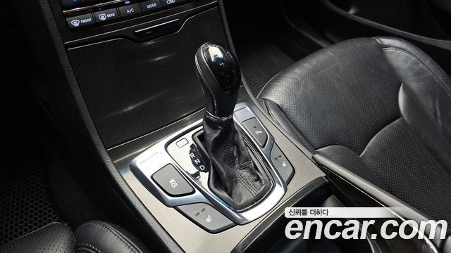 Hyundai Grandeur 2016 — photo 9