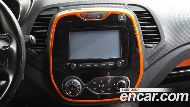Renault Korea QM3 2015 — photo 20