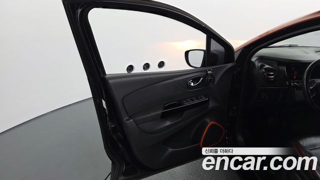 Renault Korea QM3 2015 — photo 14