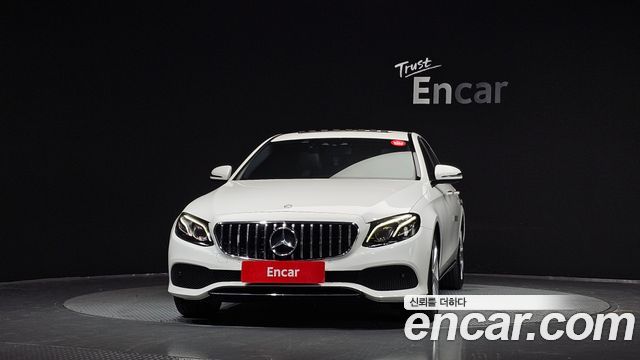 Mercedes-Benz E-Class 2017 — photo 3