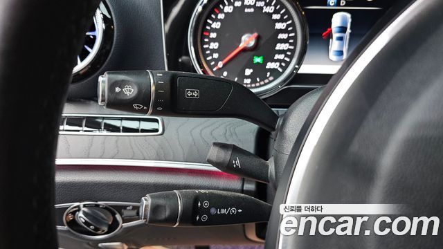 Mercedes-Benz E-Class 2017 — photo 13