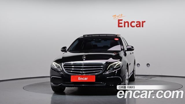 Mercedes-Benz E-Class 2017 — photo 3
