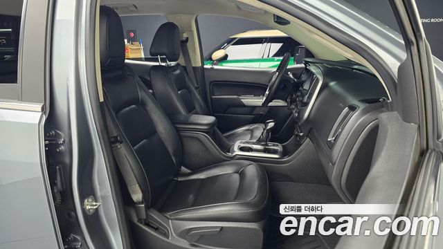Chevrolet Korea Colorado 2022 — photo 13
